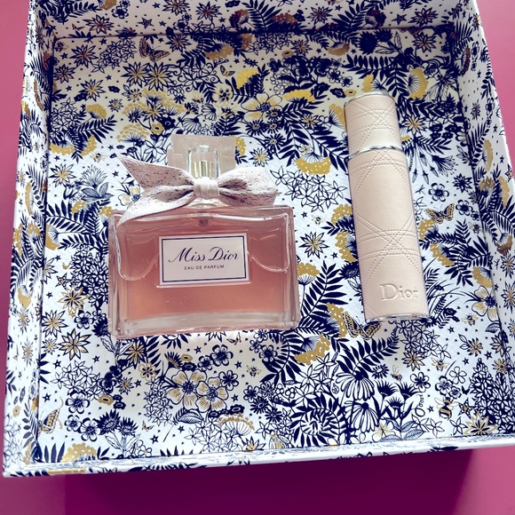Dior Other - MISS DIOR EAU DE PARFUM PERFUME SET WITH VAPORISATEUR! Brand new. not used!